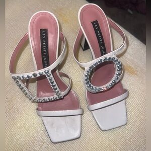 Les petits joueurs heels